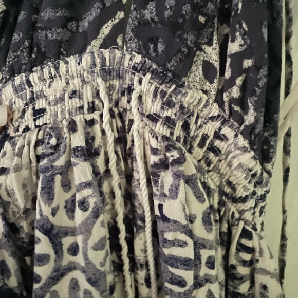 Free People - Picture 4 of 6